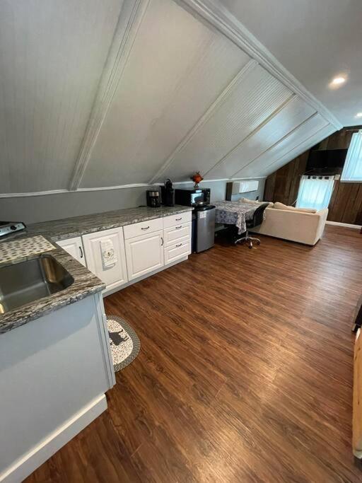 Eden Farm: Private Studio Minutes From Salisbury Экстерьер фото